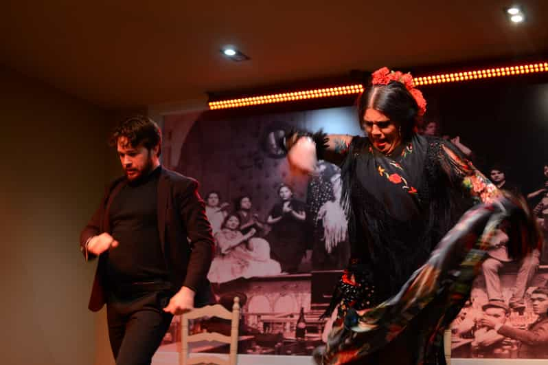 Seville Flamenco Show With Drink At Tablao La Cantaora Getyourguide