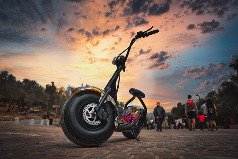 Atenas: Destaques da cidade: tour guiado na cidade por E-Scooter ou E-Bike