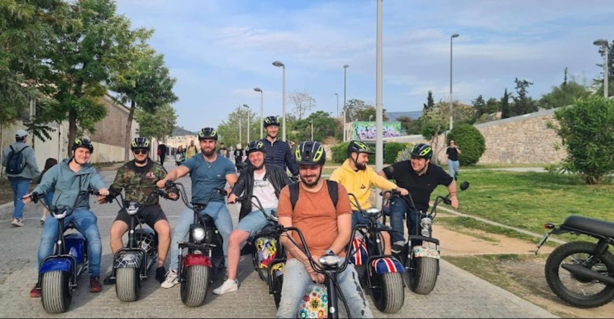 Athens: City Highlights Guided E-Scooter Tour