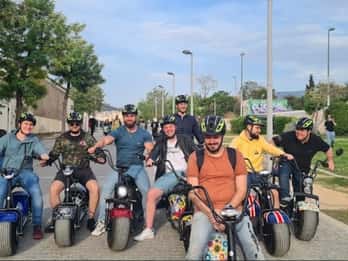 Athens: City Highlights Guided E-Scooter Tour