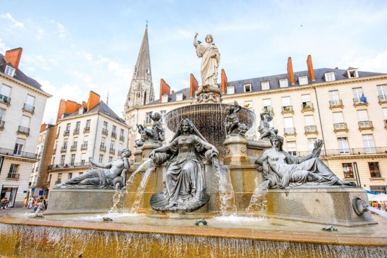 Nantes: Private custom tour with a local guide 3 Hours Walking Tour