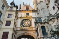 Rouen, tour privato personalizzato con una guida locale - Housity