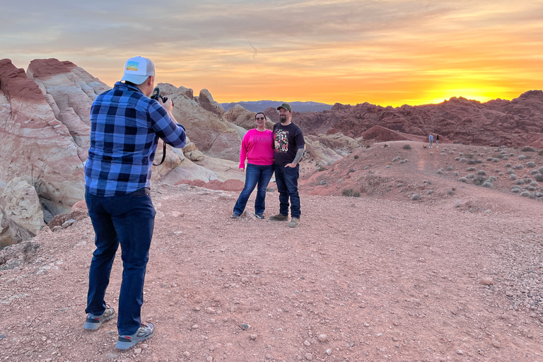 Las Vegas: Passeio ao pôr do sol no Vale do Fogo com traslados do hotelLas Vegas: Excursão ao pôr do sol no Valley of Fire com traslados de hotel