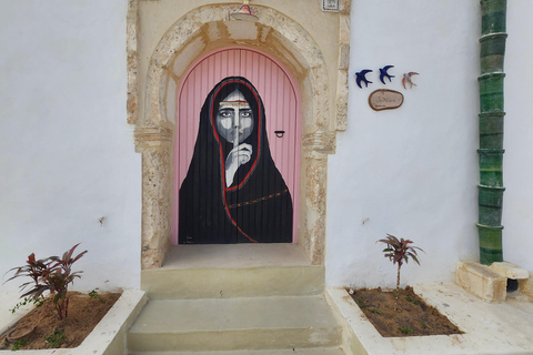 Samodzielna przejażdżka hulajnogą elektryczną po HoumetSouk: wolność gwarantowana!Przejażdżka hulajnogą elektryczną w HoumetSouk: wolność gwarantowana!