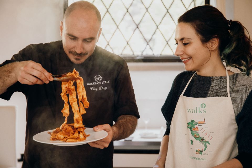 Roma: Corso di preparazione della pasta, cucina e cena con uno chef locale