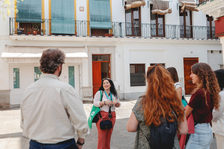 Siviglia: Tour guidato a piedi con accesso all&#039;Alcazar e alla Cattedrale