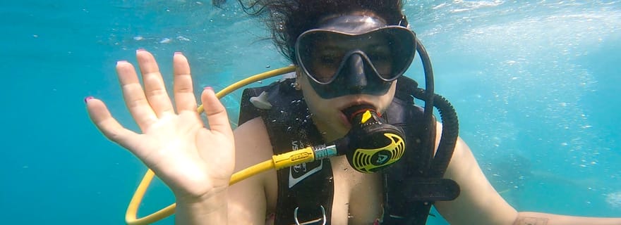 Honolulu : Tour d'initiation à la plongée sous-marine avec vidéos gratuites