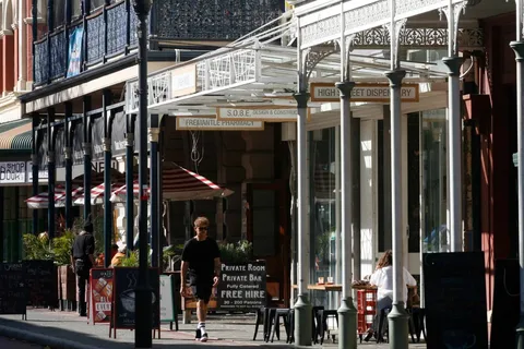 Perth & Fremantle Tour with Scenic Swan River Cruise
