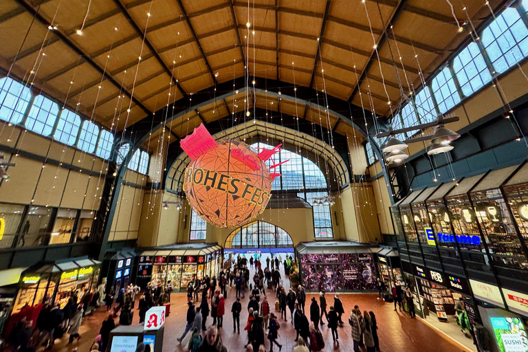 Christmas magic through Hamburg's old town