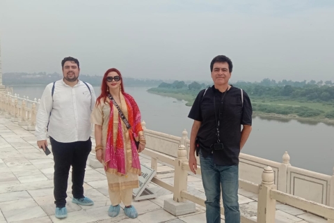 Vanuit Delhi: privétour Taj Mahal en Agra FortAlleen vervoer & gids
