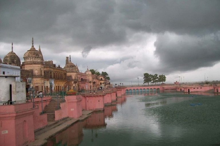 Z Varanasi: jednodniowa wycieczka ajodhja z Varanasi