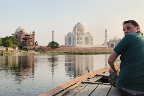 Vanuit Delhi: Taj Mahal en Agra Fort Tour per privéautoDiensten voor privégidsen