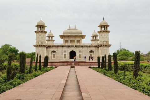 Vanuit Delhi: Taj Mahal en Agra Fort Tour per privéautoDiensten voor privégidsen