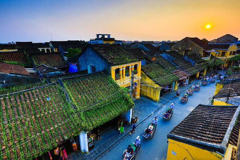 Traslado particular: Da cidade de Da Nang para o centro histórico de Hoi An (ida e volta)Traslado particular: Da Nang para a cidade antiga de Hoi An (ida e volta)