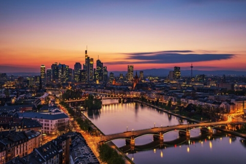 Frankfurt: Private custom tour with a local guide 6 Hours Walking Tour