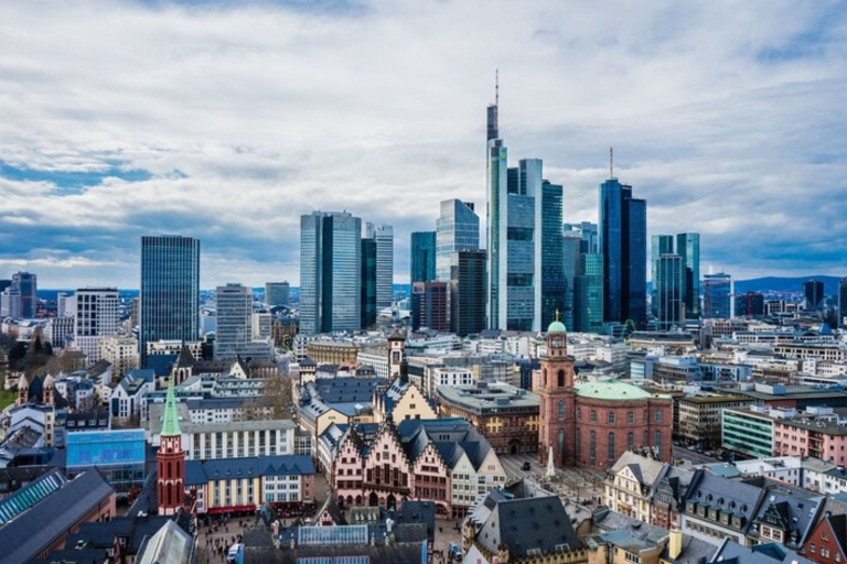 Frankfurt: Private custom tour with a local guide 4 Hours Walking Tour