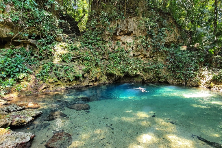 Belice: Excursión a las Ruinas Mayas y al Agujero Azul interiorVisita guiada a las Ruinas de Xunantunich y visita al Agujero Azul interior