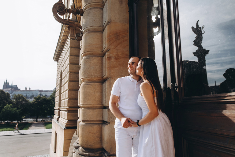 Prague: Professional Photoshoot at Prague CastlePremium (25 Professionally Edited Photos)