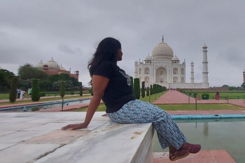 Tour del Taj Mahal al Amanecer y Agra en Coche desde DelhiSólo coche con conductor y Guía en directo