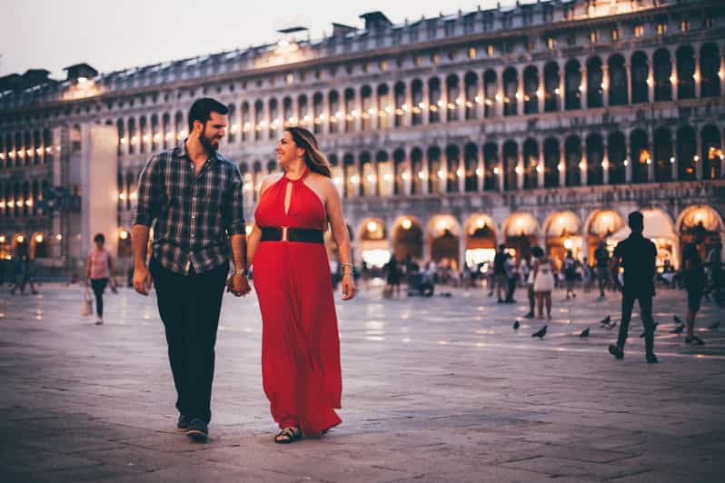 Venedig: Private Gondelfahrt mit professionellem Fotografen | GetYourGuide