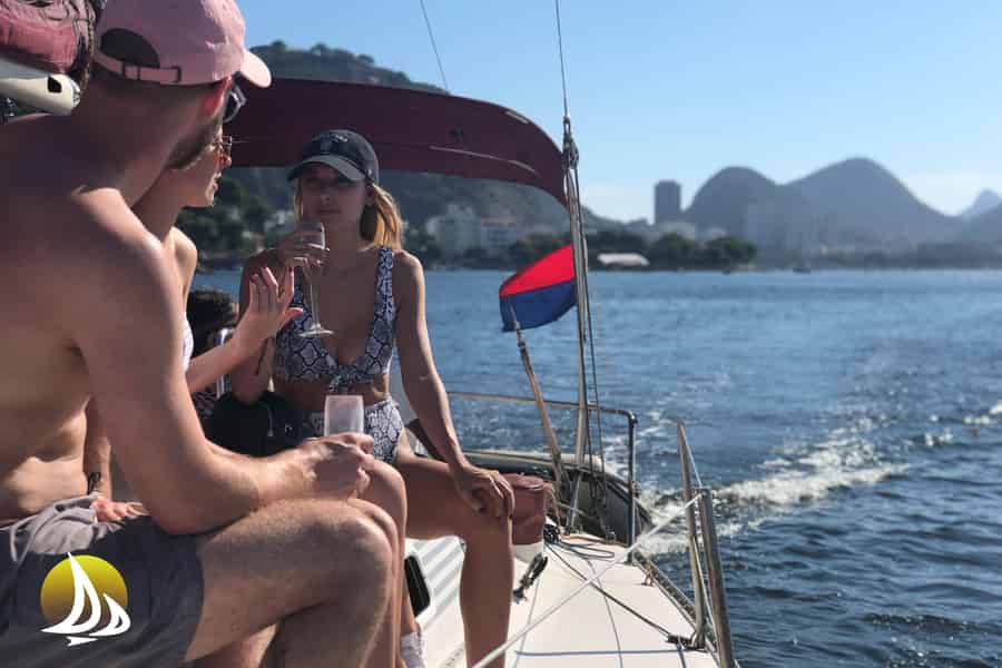Segeltour am Morgen in Rio. Foto: GetYourGuide