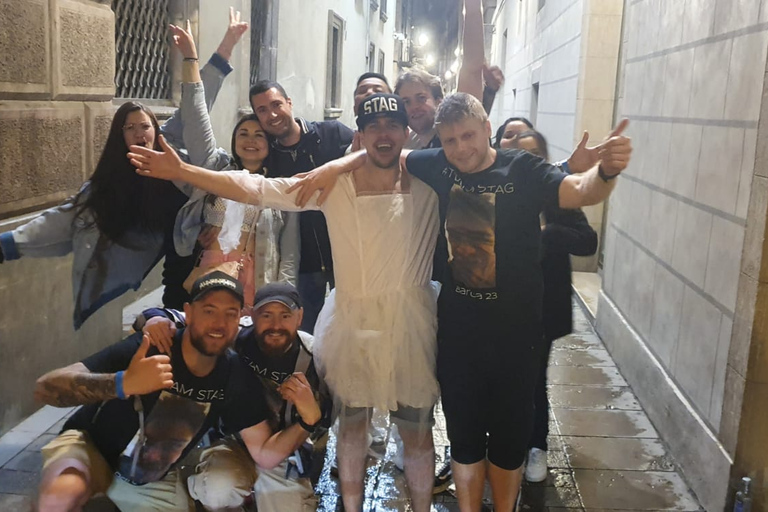 Budapest: Ruin Bar Pub Crawl con Guía de la Vida Nocturna