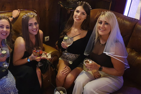 Budapest: Ruin Bar Pub Crawl with Nightlife Guide