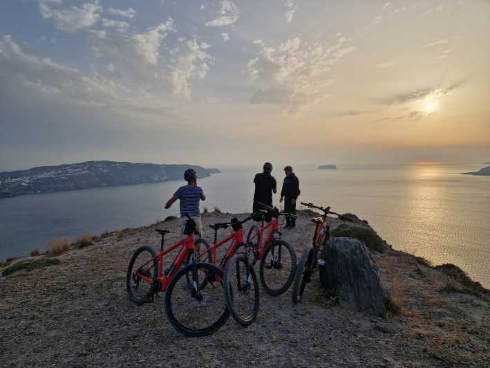 Vlichada: Santorini Highlights & Sunset E-Bike Tour