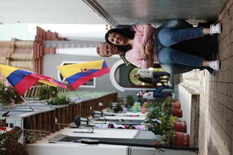 Guatapé : Excursion d'une journée avec transport, repas et bateauDepuis Medellín : Visite personnalisable de Guatapé avec El Peñol et déjeuner
