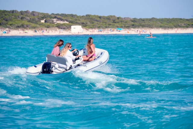Visit No license Fast Boat. Explore beaches; Es Trenc & Es Carbó in Palma