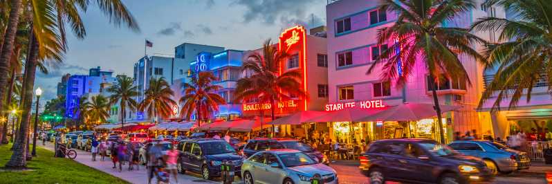 Miami: Visita turística nocturna en autobús descubierto con guía en directo