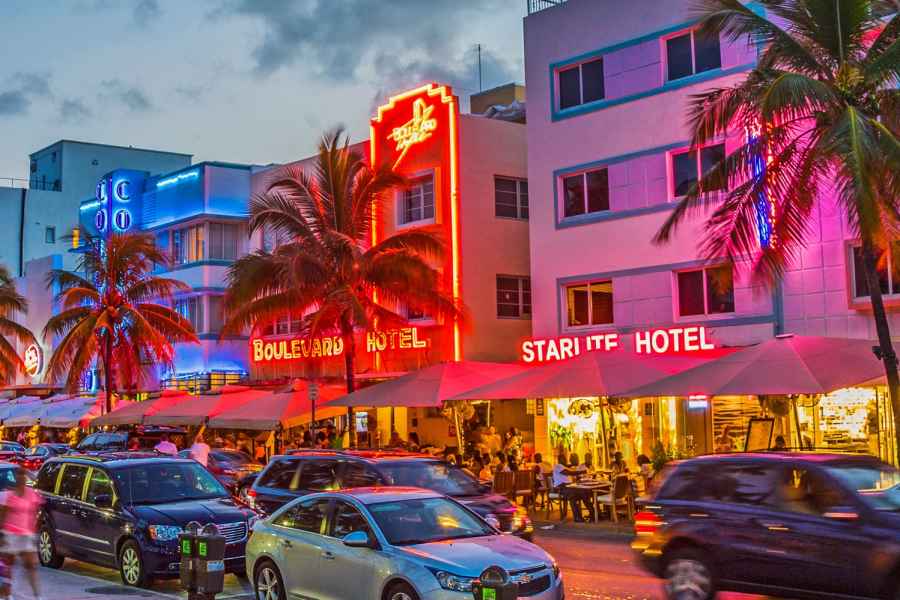 Miami: Sightseeing Open-Top Night Bus Tour mit Live Guide