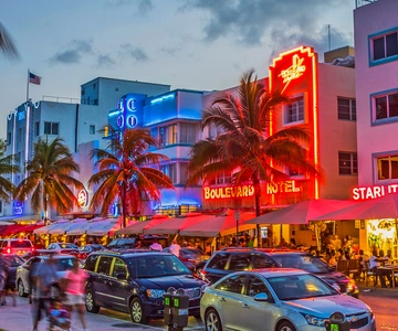 Miami: Open-top Bus Sightseeing Night Tour with Live Guide