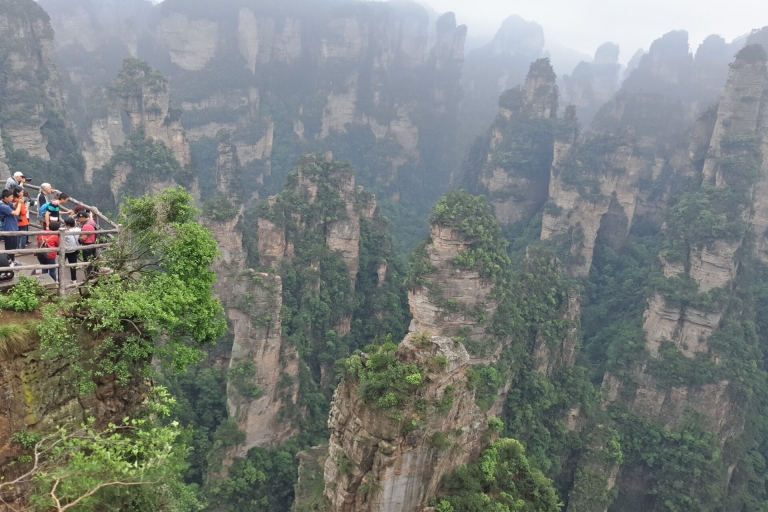 Zhangjiajie: Waldnationalpark & längste Seilbahn der WeltAbfahrt vom Zhangjiajie Center Hotel