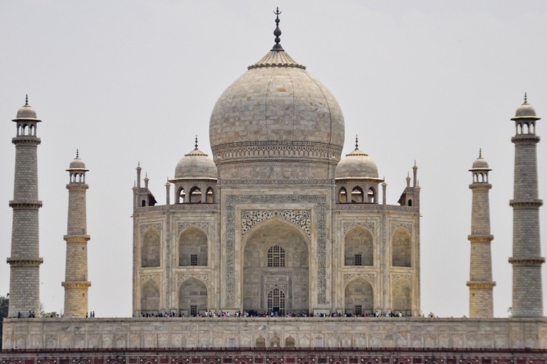 Z Delhi: - Taj Mahal Tour z prywatnym przewodnikiem samochodem
