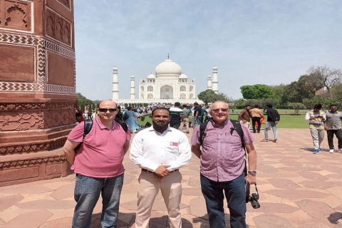 Au départ de Delhi : visite privée du Taj Mahal et du fort d'AgraVoiture + Guide + Billets d'entrée aux monuments + Déjeuner