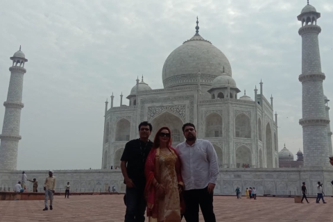 Visite tout compris du Taj Mahal au lever du soleil et du fort d'Agra au départ de DelhiTransport et guide uniquement