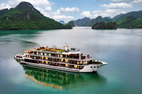 Desde Ninh Binh DoRa Crucero Bahía de Ha Long: Habitación con balcón privado