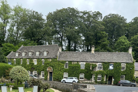 Londra: gita di gruppo nelle Cotswolds con Bourton-on-the-WaterLondra: gita in piccolo gruppo nelle Cotswolds con Bourton-on-the-Water