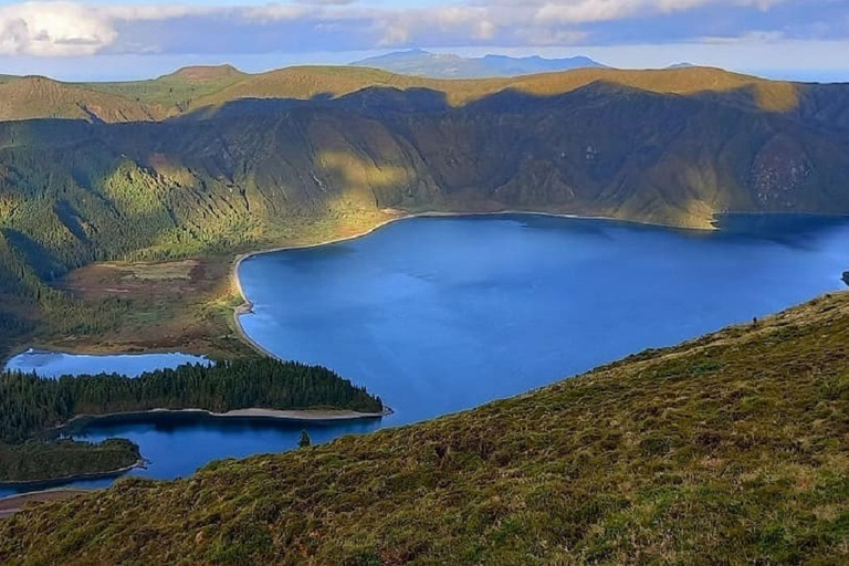 Ponta Delgada: Tour do Círculo Oeste, Sete Cidades e Vulcão de FogoOpção de passeio com almoço