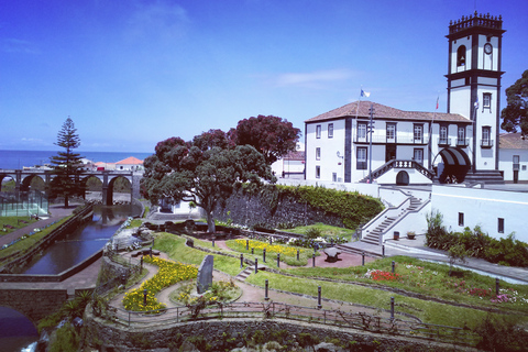 Ponta Delgada: West Circle Tour, Sete Cidades &amp; Fire volcanoOption Tour with Lunch