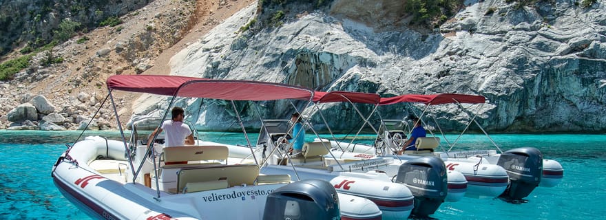 CALA GONONE : Zodiac exclusif avec skipper