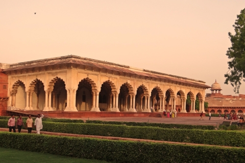 Z Delhi: Prywatna wycieczka Sunrise Taj Mahal i Agra FortSamochód + przewodnik + bilety do zabytków