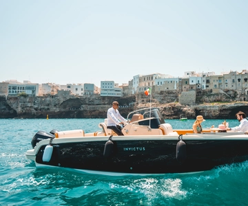 Polignano a Mare: Boat Cruise to Scenic Caves with Prosecco