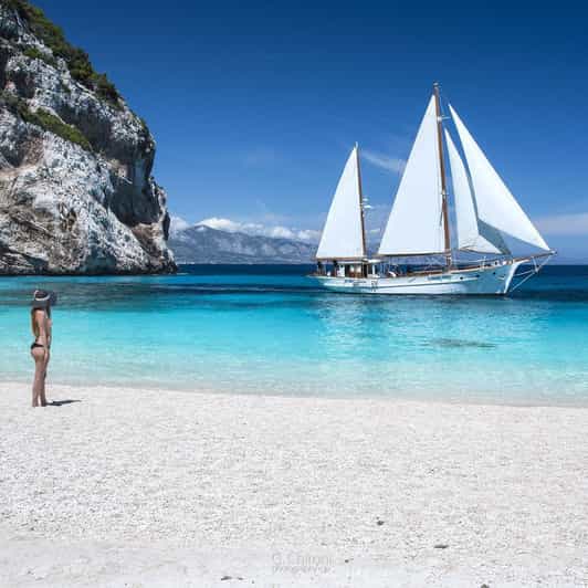 Motorsailer Dovesesto