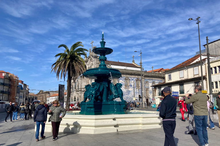 Marche du vin vert et du vin de Porto à Gaia avec des délicesPromenade verte et vin de Porto à Gaia