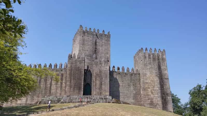 guimaraes tour