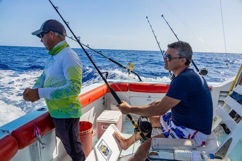 De Punta Cana: Passeio de barco para pesca em alto mar com bebidas&quot;Reel Adventures: um passeio de pesca fantástico&quot;