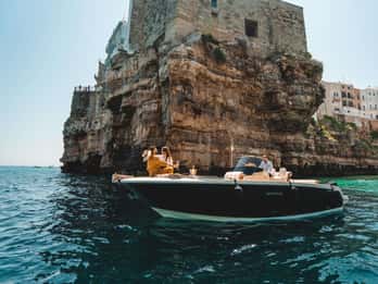 Polignano a Mare: Private Cruise with Champagne