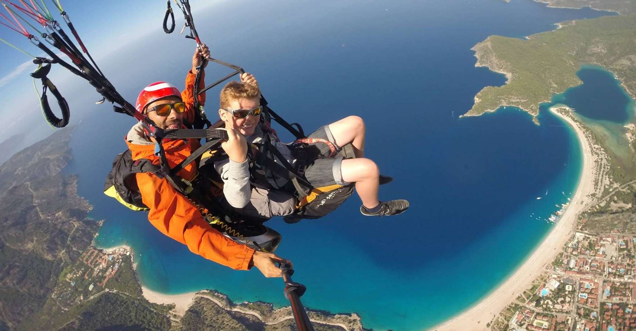 Fethiye, Tandem Paragliding Erfahrung mit Hotel Pickup - Hizvo
